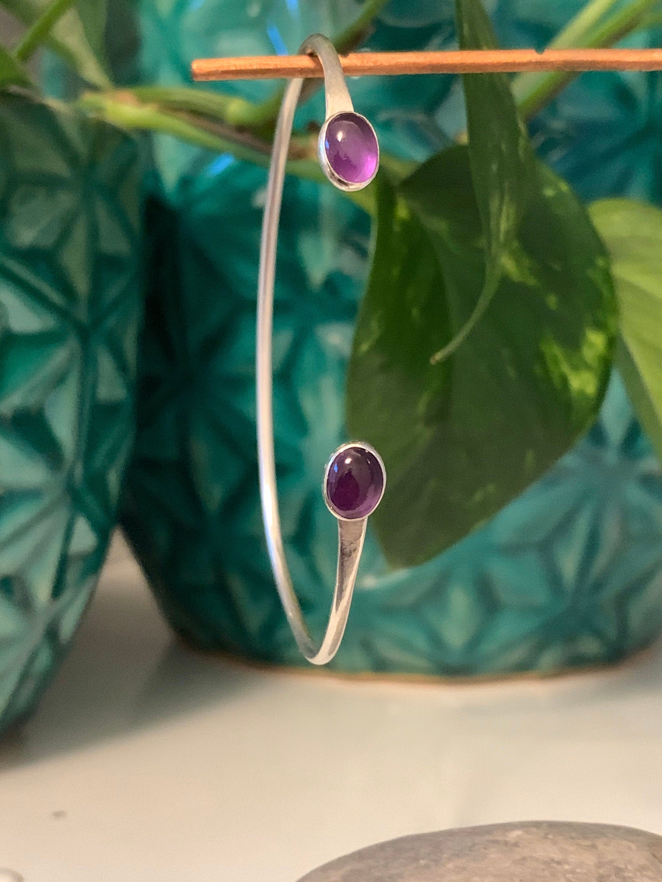 Classic Oval Amethyst Cuff