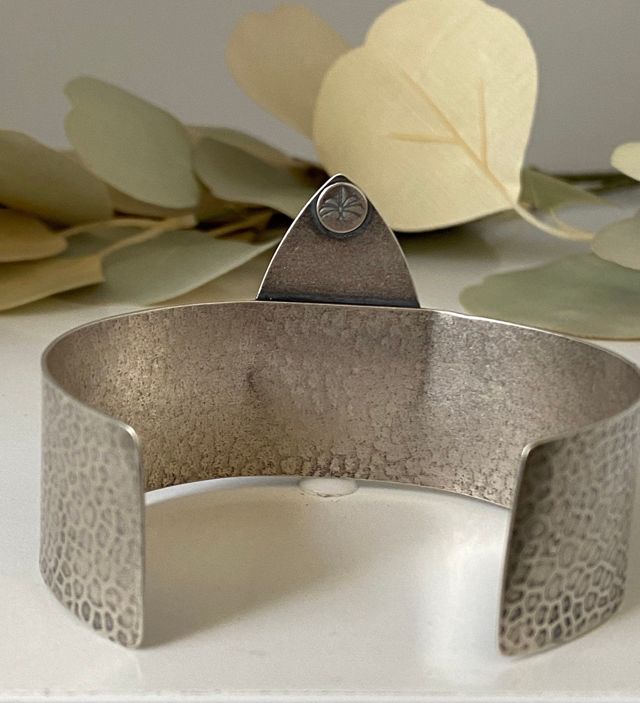 Blue Green Labradorite Silver Cuff