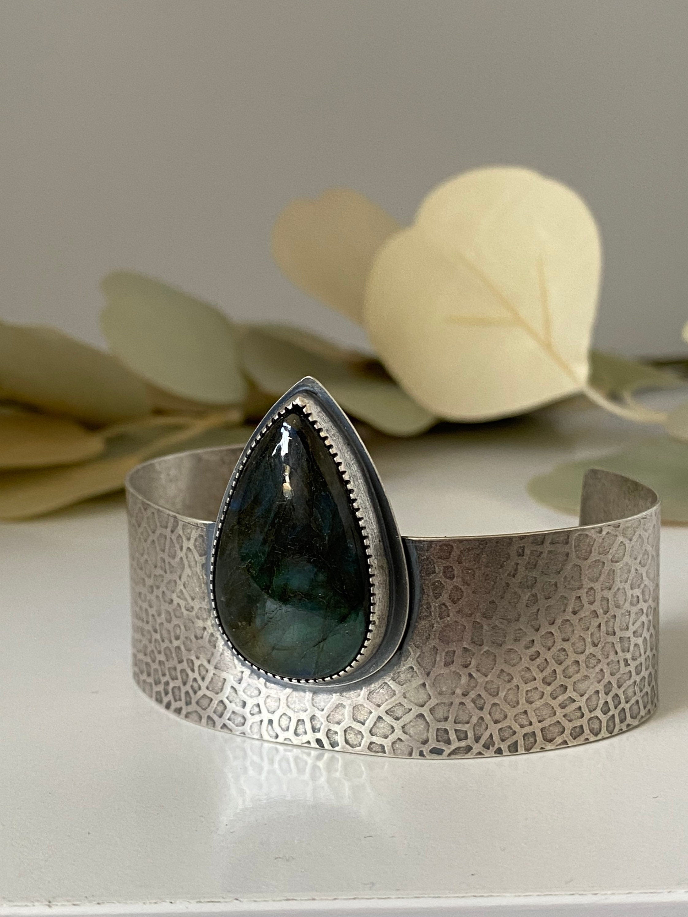 Blue Green Labradorite Silver Cuff
