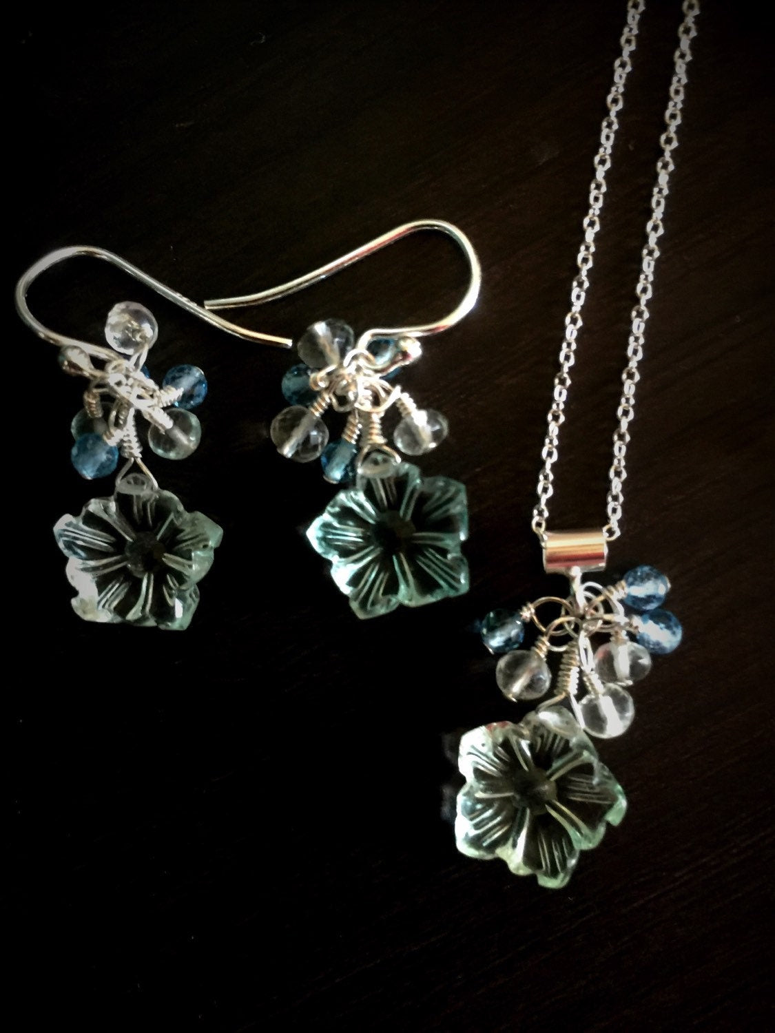 Cheerful Fluorite Carved Flowers Necklace and Earrings Set
