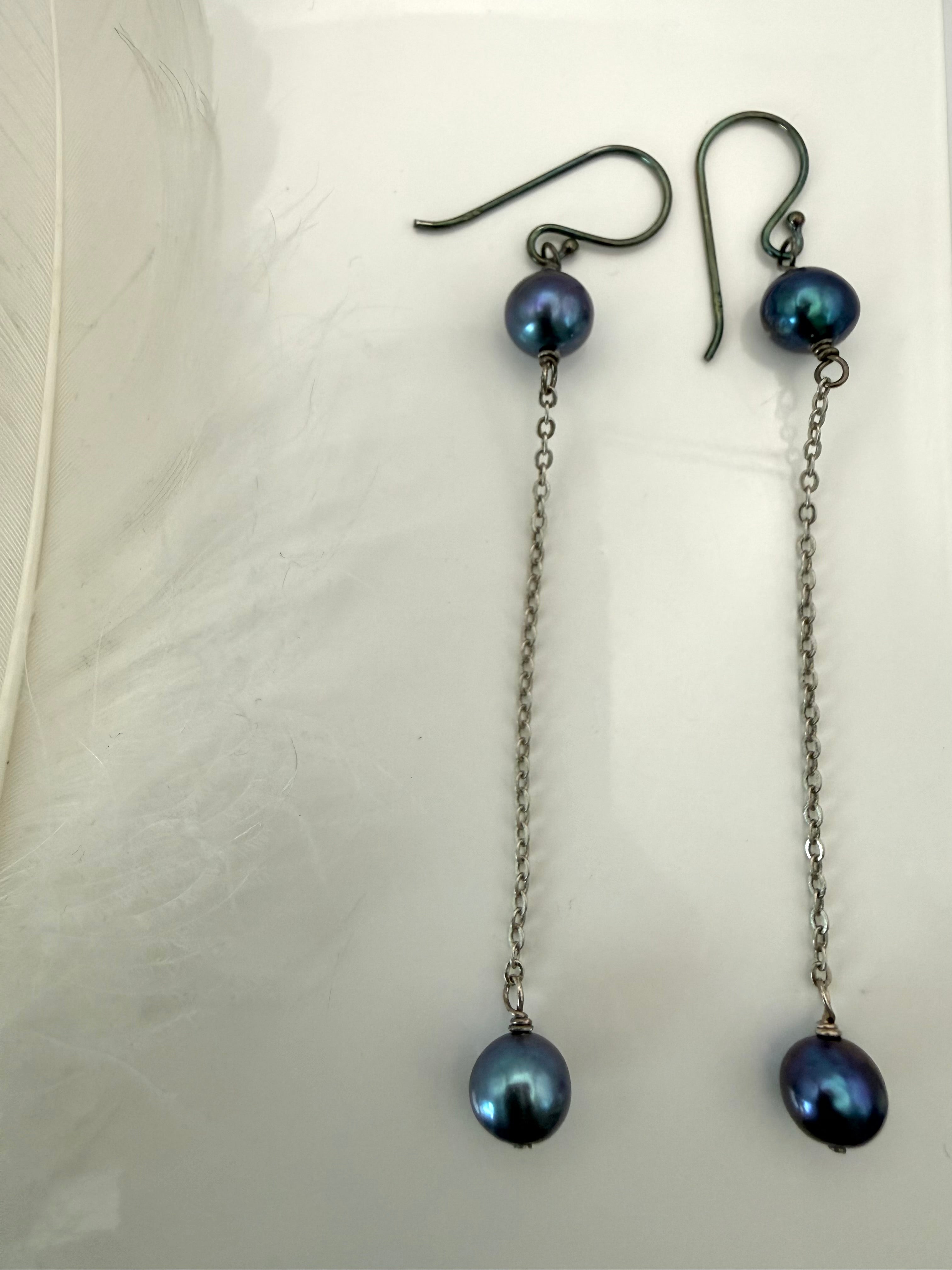 Peacock Purple Pearl and Silver Earrings
