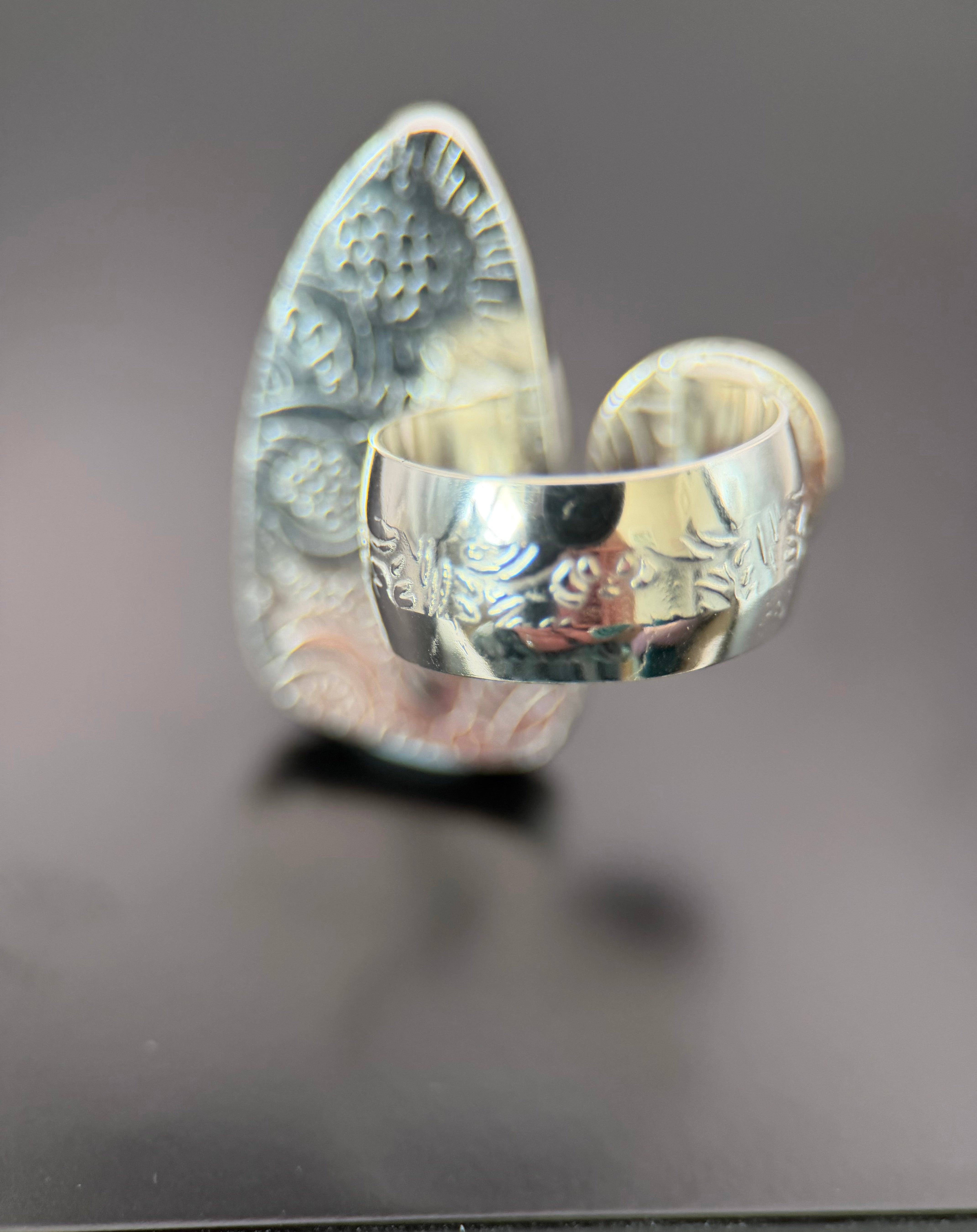 Open Concept Lavender Luna Agate and Wampum Shell Adjustable Ring
