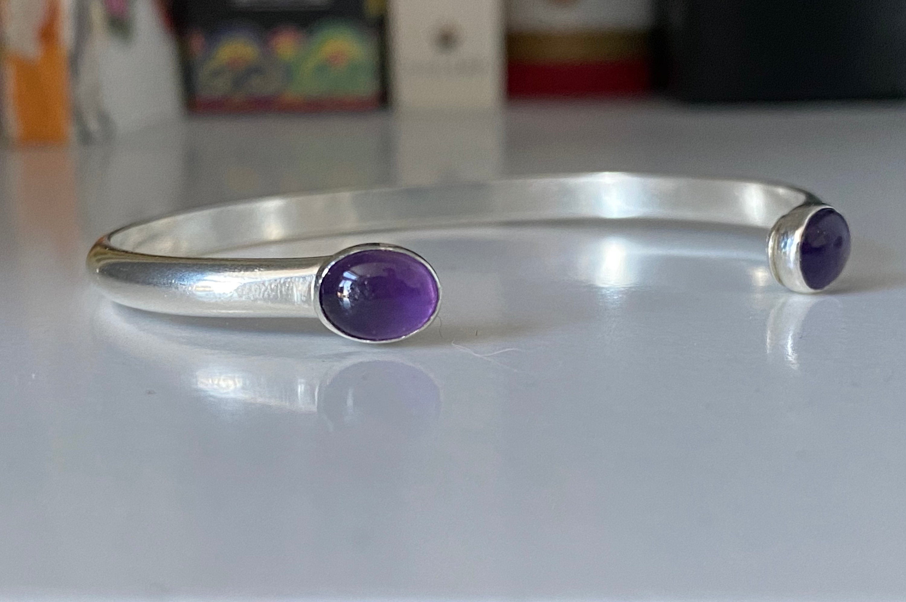 Classic Oval Amethyst Cuff
