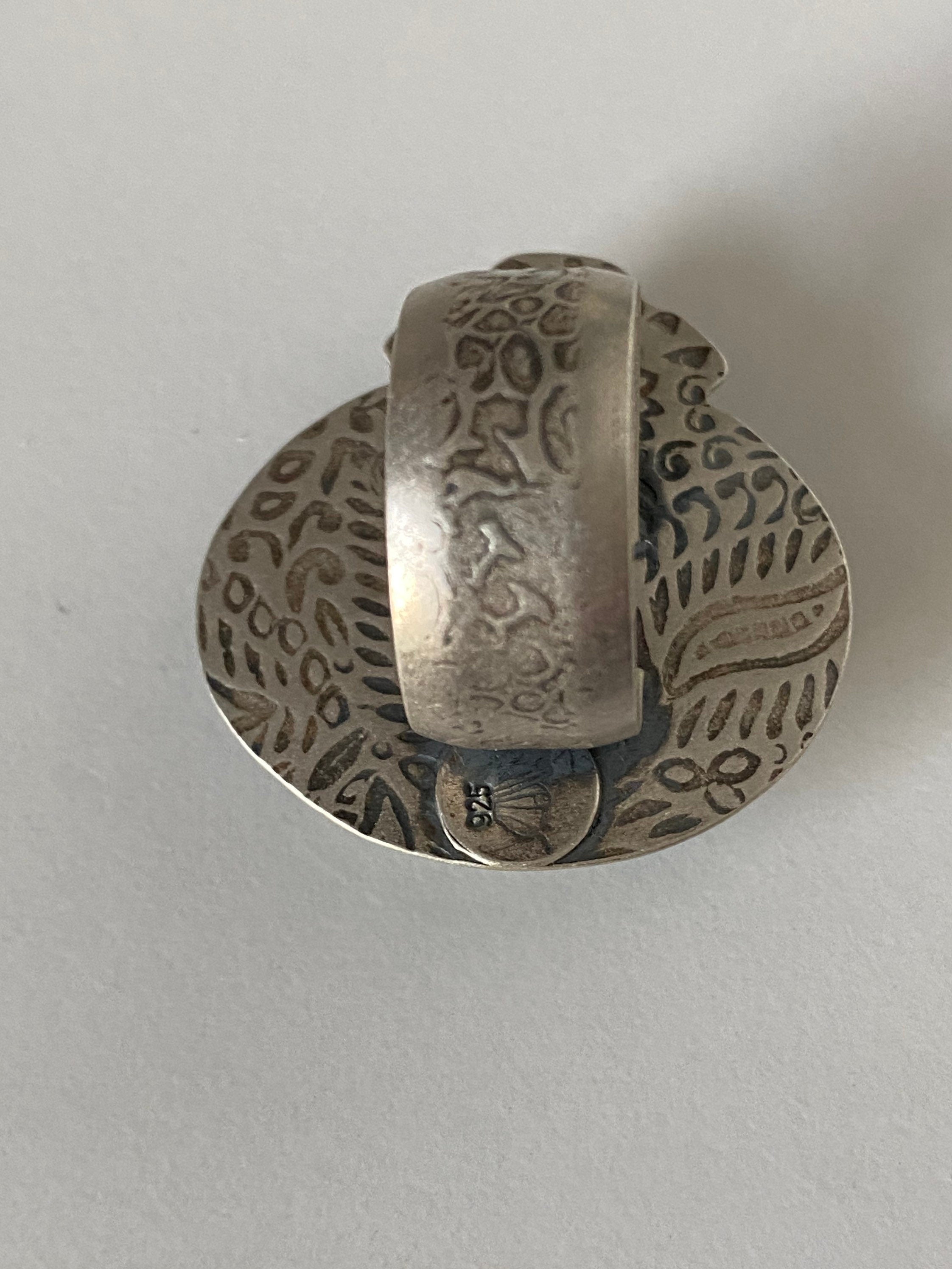 Lime Green Giraffe Turquoise and Succulent Ring