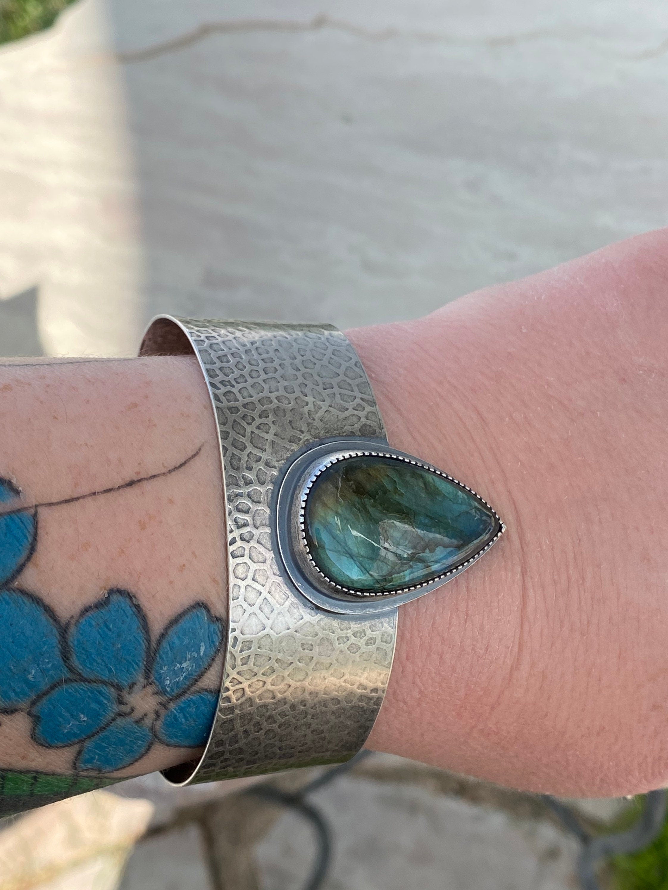 Blue Green Labradorite Silver Cuff